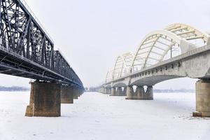 Harbin, heilongjiang Provincia, Cina songhua fiume e binzhou ferrovia ponte foto