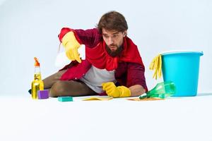 addetto alle pulizie pulizia forniture pavimento lavaggio lavori di casa stile di vita foto