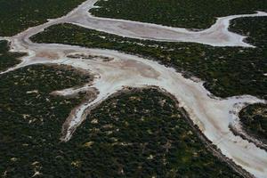 veduta aerea di un fiume prosciugato foto