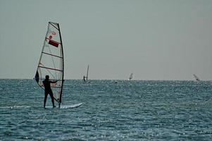 windsurf su il baia di pucka su il baltico mare foto