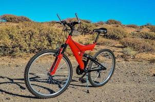 rosso montagna bicicletta foto