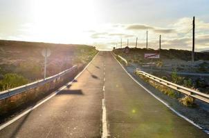 strada in campagna foto