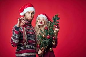 uomo e donna nel nuovo anno Abiti vacanza decorazione romanza foto