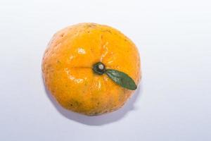 primo piano di un frutto arancione foto