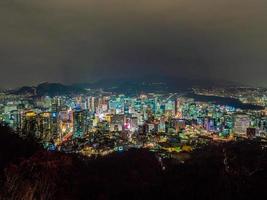 Seoul City di notte, Corea del Sud foto