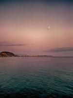 tramonto paesaggio di alicante Spagna con Luna foto