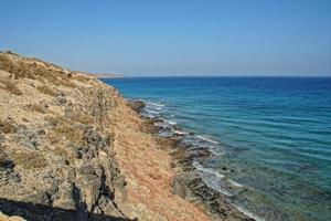 paesaggio con il oceano e il costa di il canarino isola su un' soleggiato caldo giorno foto