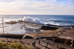 enorme mare onde foto