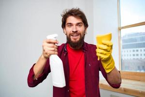 addetto alle pulizie detergente professionale Casa pulizia servizio stile di vita foto