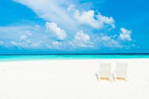 spiaggia tropicale sull'isola delle Maldive foto