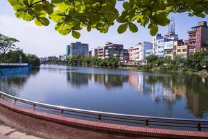 paesaggio Visualizza di lago nel rasel parco narayangonj città, bangladesh foto