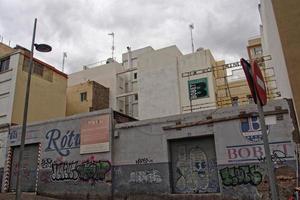 interessante colorato vacanza case nel il strade di il spagnolo città di sanca Cruz nel tenerife foto