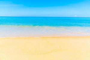 bellissima spiaggia e mare foto