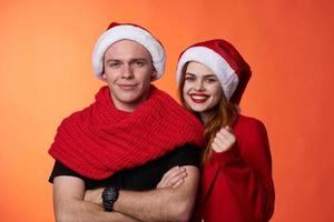 uomo e donna Natale vacanza divertimento stile di vita foto
