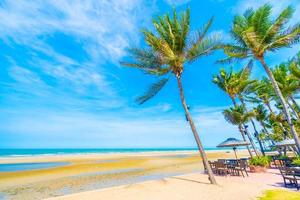 bellissima spiaggia tropicale foto