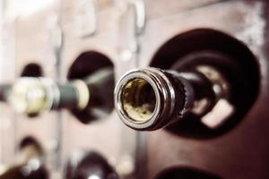 bottiglia di vino vintage foto