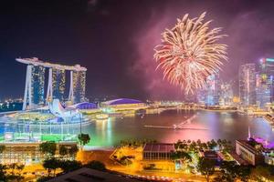 fuochi d'artificio nella città di singapore foto