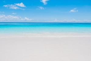 bellissima spiaggia tropicale foto