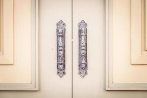 maniglia della porta in stile vintage foto