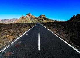 strada in campagna foto