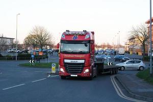 bellissimo Basso angolo Visualizza di luton cittadina di Inghilterra UK durante arancia tramonto. il Immagine era catturato su 03-aprile-2023 foto