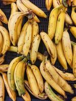 grappoli di maturo giallo piantaggine babana, la maggior parte popolare frutta nel il stato di Kerala, Kerala Banana foto