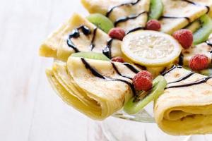 delizioso dolce pancake crepes foto