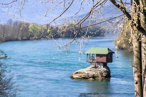 casa sul fiume foto