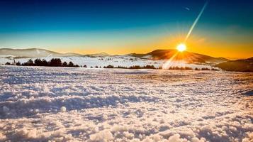 bellissimo paesaggio invernale foto