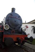 bellissimo vecchio distrutto storico ferrovia in piedi nel il Museo foto