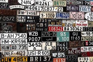vario vecchio auto licenza piatti a partire dal in giro il mondo a il Museo foto