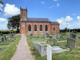 un' Visualizza di moreton corbetto Chiesa e cimitero foto
