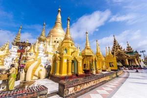 Yangon , Myanmar - luglio 20, 2018-shwedagon pagoda è il maggior parte sacro buddista pagoda nel Myanmar. foto