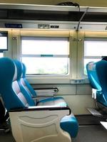 surakarta Indonesia, gennaio 22 2023. posti a sedere su esecutivo treni foto