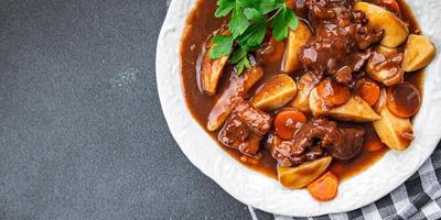 Manzo bourguignon stufato carne foto