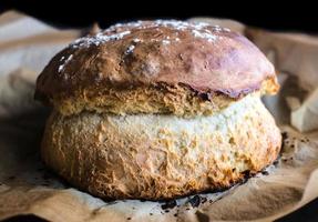 pane rustico fatto in casa foto