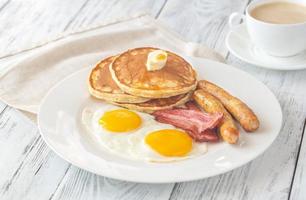 porzione di americano prima colazione foto