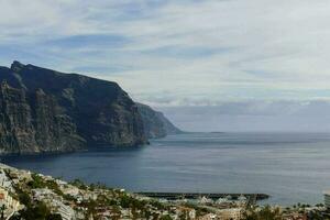 panoramico Visualizza di il riva foto