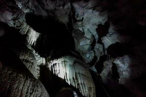 dentro un' grotta foto