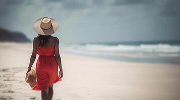 lusso spiaggia vacanza elegante turista donna a piedi rilassante nel rosso beachwear e cappello da sole su bianca sabbia caraibico spiaggia con indietro Visualizza. signora turista su vacanza vacanza ricorrere, generativo ai foto