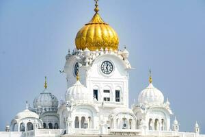 Visualizza di dettagli di architettura dentro d'oro tempio - armandir sahib nel amritsar, punjab, India, famoso indiano sikh punto di riferimento, d'oro tempio, il principale santuario di sikh nel amritsar, India foto