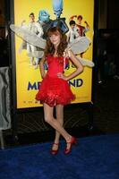 los angeles ott 30 bella Thorne arriva a il megamente la prima Halloween stravaganza a manns Cinese Teatro su ottobre 30 2010 nel los angeles circa foto