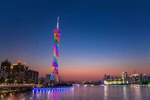 guangzou, Cina - aprile 02, 2017-guangzhou Torre o cantone Torre, formalmente Guangzhou tv astronomico e giro turistico Torre è un' 595,7 metri alto multiuso osservazione Torre nel Guangzhou. foto