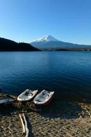 paesaggio di fuji montagna a lago kawaguchiko, Giappone foto