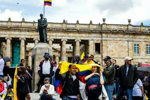 bogotà, Colombia, 2022. tranquillo, calmo protesta marce nel bogotà Colombia contro il governo di gustavo petrò. foto