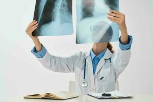 femmina medico radiologo diagnostica Salute medicina foto
