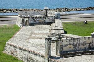 muri di cartagena de indie costruito a il fine di il xvi secolo per il difesa di il città foto