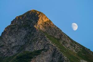 paesaggio montano scenico foto