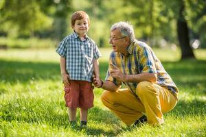 nonno e nipote la spesa tempo all'aperto foto