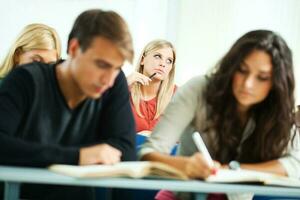 studenti nel un' aula foto